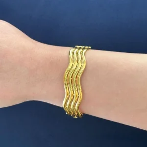 Dalgalı Ajda 14 Ayar Altın Kelepçe