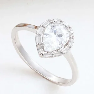 Gümüş Damla Zirkon Taşlı Kadın Yüzük