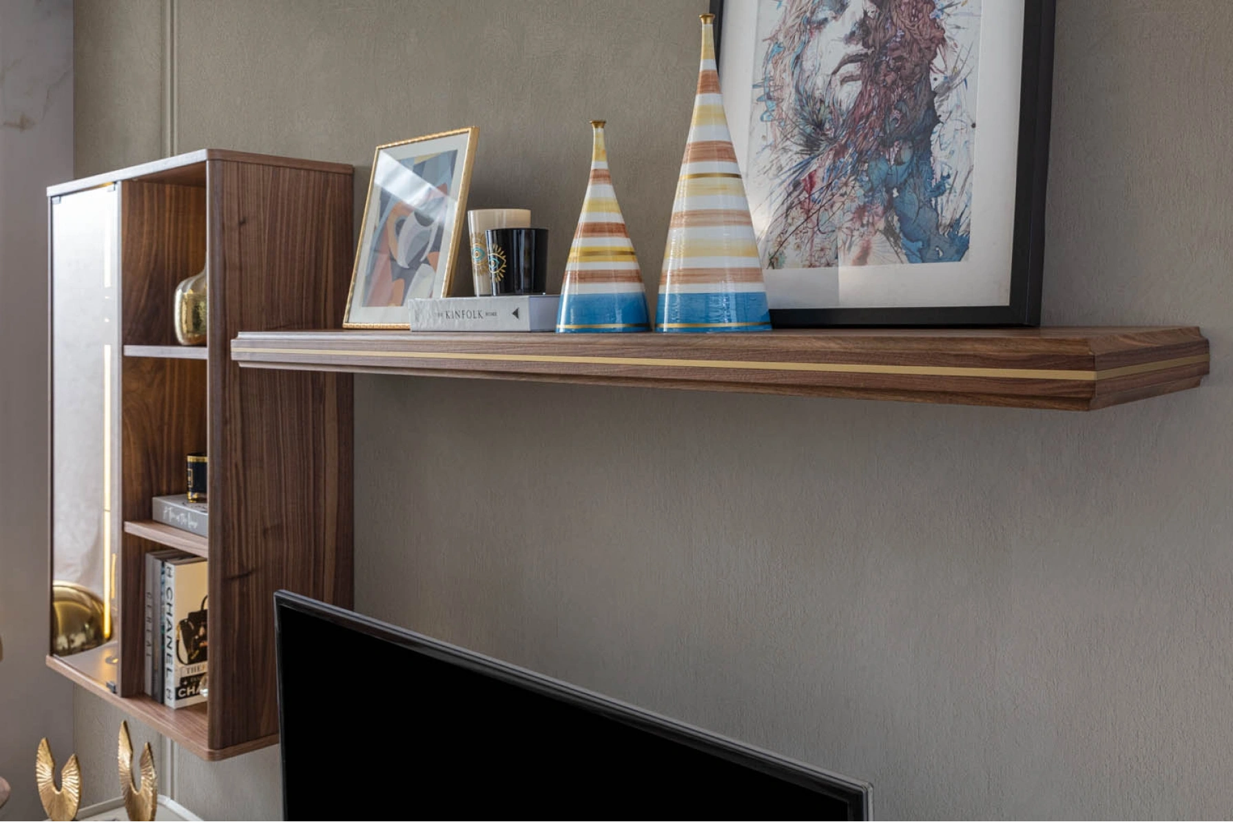SOHO TV  ÜNİTESİ