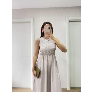 Kolsuz Göğüs Lastıklı Uzun Elbise - Gri