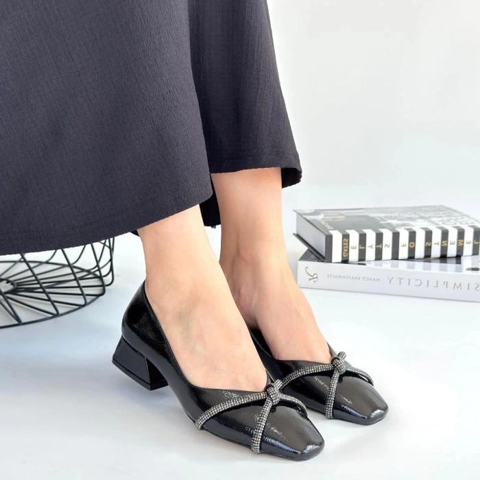 Pety Siyah Rugan Topuklu Ayakkabı