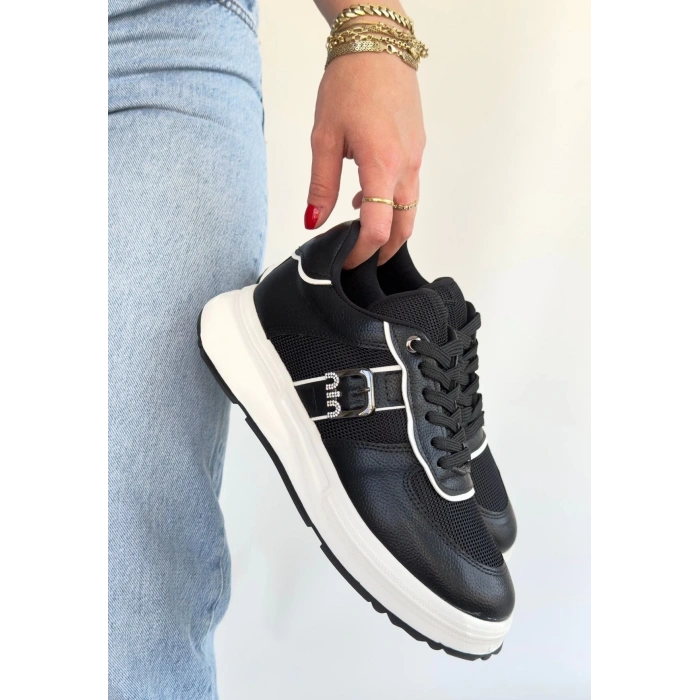 Tanwe Siyah Cilt Bağcıklı Spor Ayakkabı