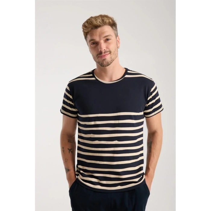Moda Erkek Lacivert Sıfır Yaka Kısa Kol Şortlu Pijama Takımı