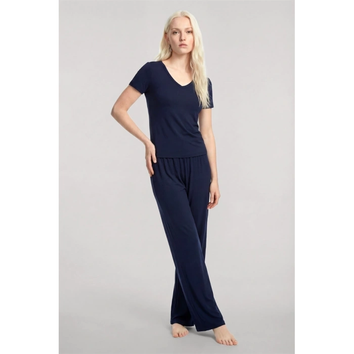 Moda Kadın Lacivert Yumuşak Dokulu Minimal V Yaka Üst Basic Günlük Şık Bluz