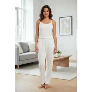 Moda Kadın Ekru Yumuşak Dokulu Minimal İp Askılı Atlet Basic Günlük Şık Üst