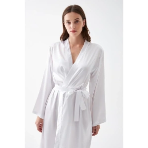 Moda Kadın Uzun Beyaz Saten Sabahlık