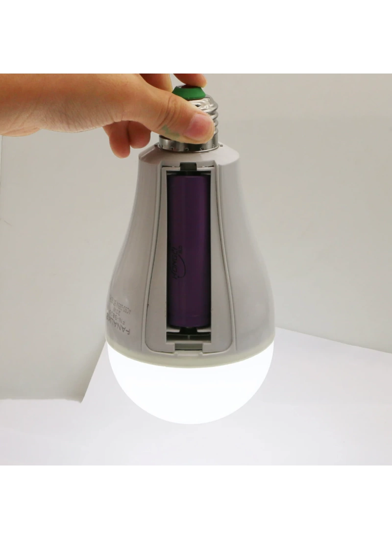 15W Şarjlı LED Ampul Tek Bataryalı – Yüksek Parlaklık, Acil Durum Işığı, 12 Saat Çalışma Süresi, 2400mAh Pil