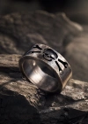 Oxidized Skull Patterned Silver Ring