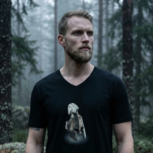 Savaşçı Miğfer Baskılı V Yaka Erkek Siyah Tişört