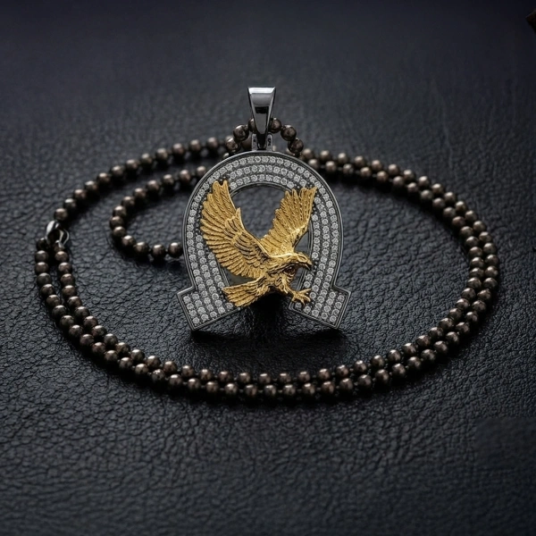 Spezielle Oberfläche Zwei Farbe beschichtet Scalloped Eagle Guardian Medaillon Halskette mit Stein Kanten