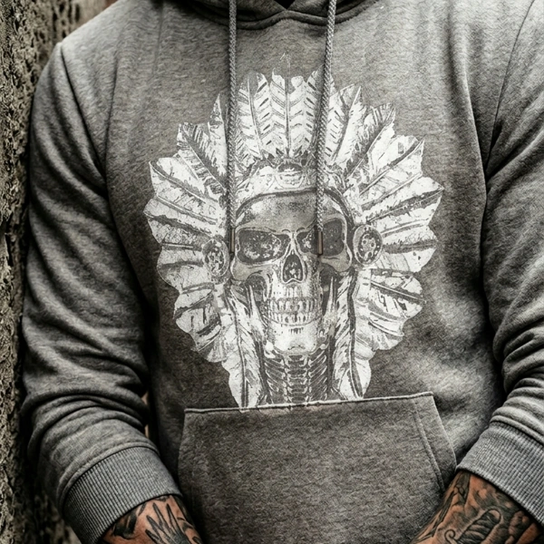 Graues Sweatshirt mit Indianer-Print, Kapuze vorne, Camouflage-Print