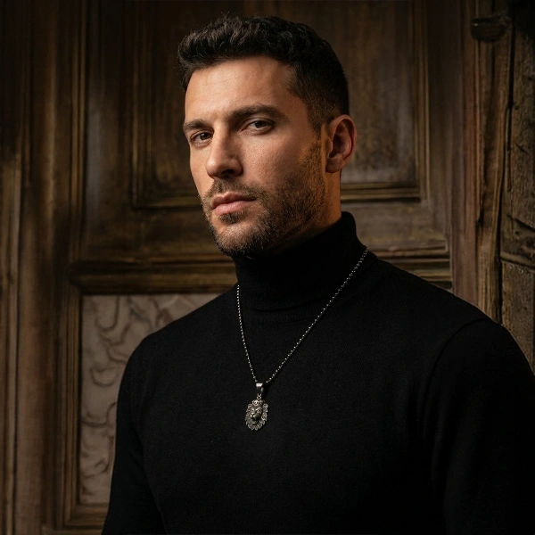 Markazit Taşlı Özel Yüze Kaplama Aslan Kral Kolye