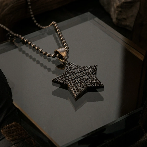 Markazit Taşlı Özel Yüzey Kaplama Yıldız Kolye