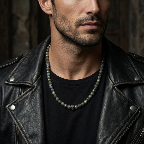 Füme Quartz Taşlı Kurukafa Detaylı Gümüş Kolye