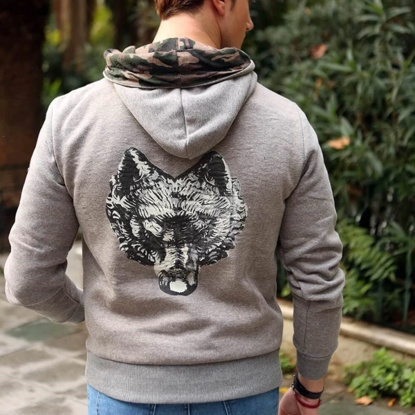 Arkası Kurt Başı Baskılı Kapüşonlu Gri Kamuflaj Sweatshirt