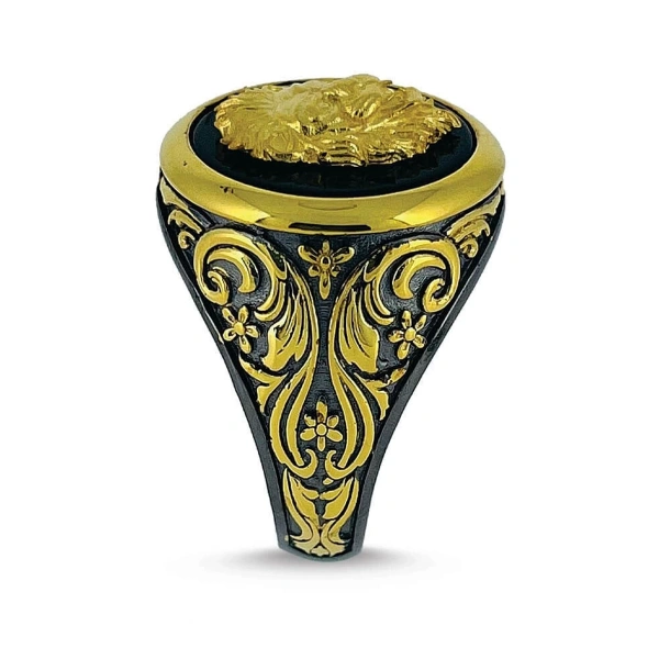 İki Renk Kaplama Onix Taş Üzeri Aslan Madalyon Gümüş Yüzük