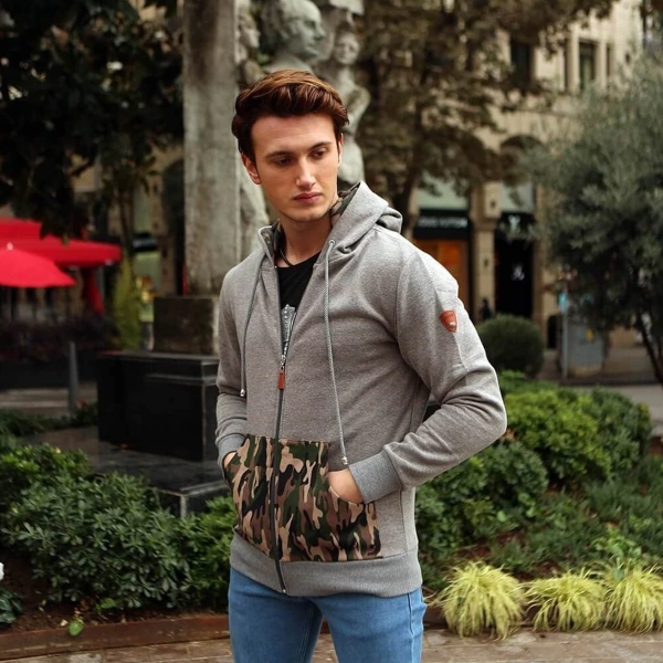 Kamuflaj Baskılı Fermuarlı Kapüşonlu Gri Sweatshirt