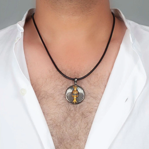 Kurukafa Madalyon Uçlu Deri Gümüş Kolye