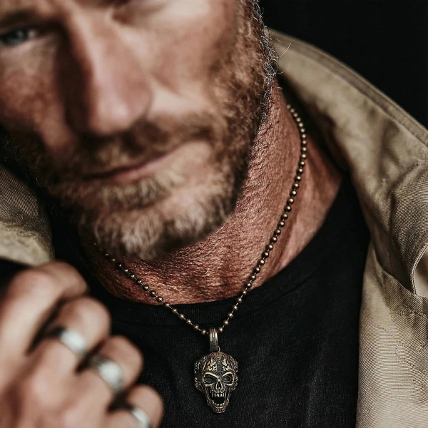 Kurukafa Stil Gümüş Kolye