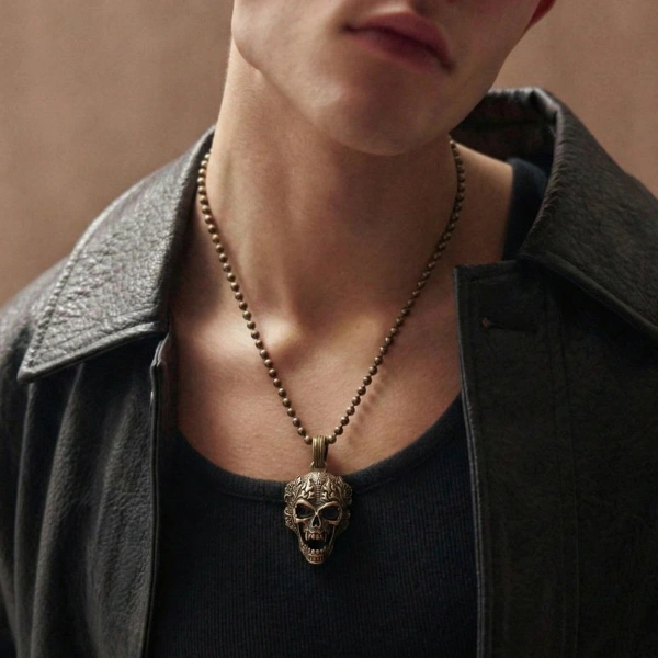 Kurukafa Stil Gümüş Kolye