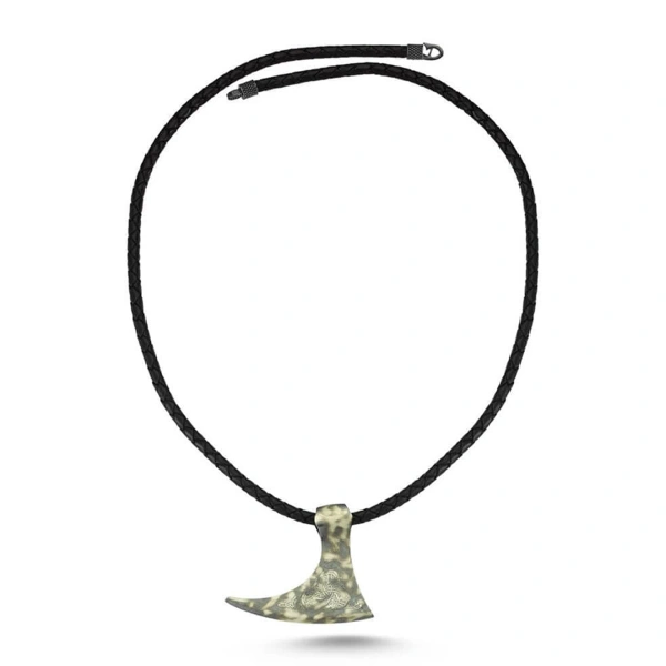 Oksitli Derili Büyük Balta Gümüş Kolye