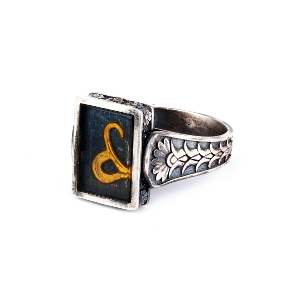 Özel Tasarım Taş Oyma Harf Formlu Gümüş Yüzük