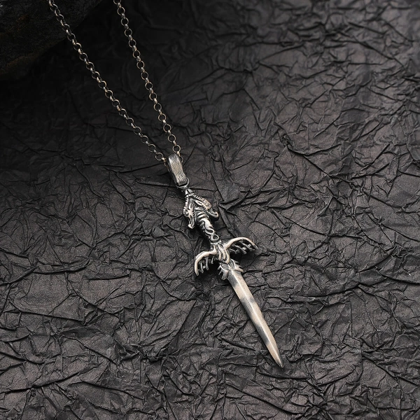 Şövalye Kılıcı Gümüş Kolye