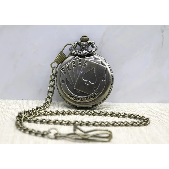 Oyun Kartı Tasarımlı Köstekli Saat