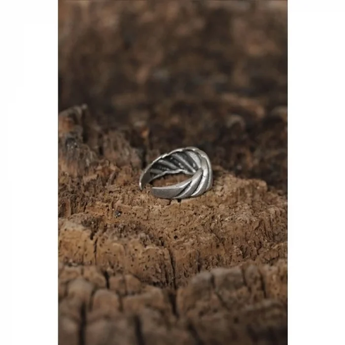 Karce Ayarlamalı Burgu Tasarımlı Erkek Yüzük