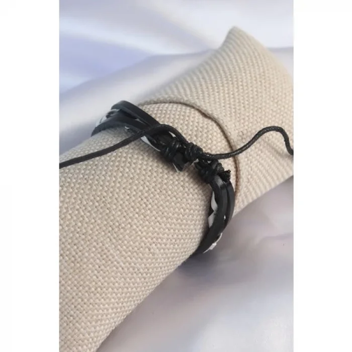 Karce CLZ741 -  Siyah Beyaz Deri Ipli Erkek Bileklik