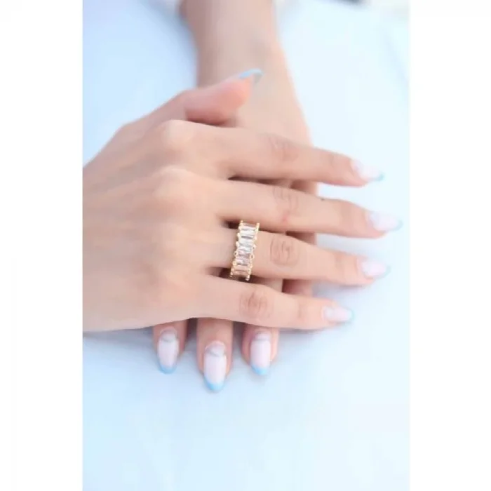 Colezium CLZ943  Zirkon Taşlı Baget Gold Renk Kadın Yüzük