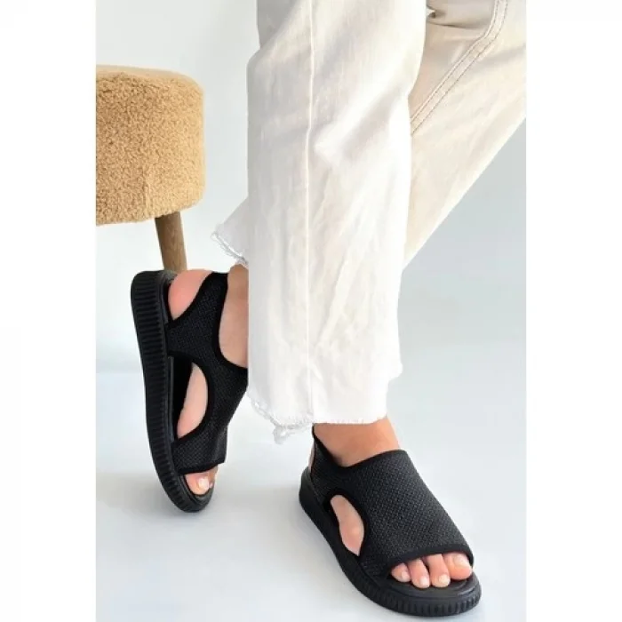 Wayi Siyah Hasır Cilt Sandalet