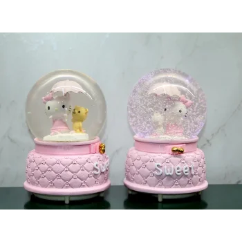 Hello Kitty İçi Dönmeli Püskürtmeli Işıklı Müzikli Kar Küresi Büyük Boy Model 1
