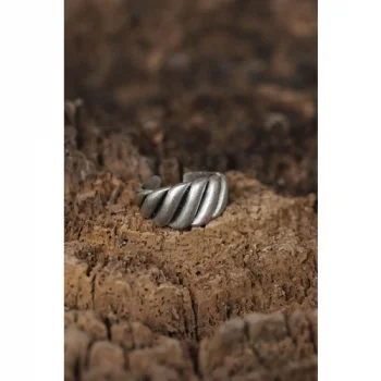 Karce Ayarlamalı Burgu Tasarımlı Erkek Yüzük