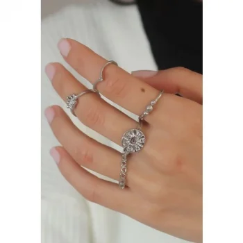 Karce CLZ943  Gümüş Renk Taç Figür Zirkon Taş Detay Kadın Yüzük Kombini