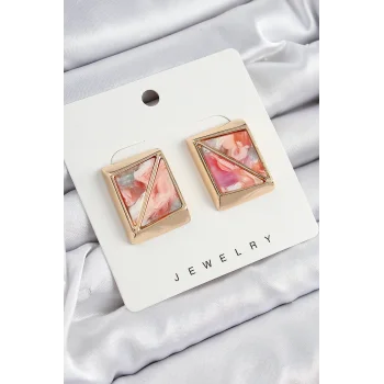 Pirinç Pembe Üçgen Kesim Detaylı Kare Model Vintage Gold Renk Kadın Küpe