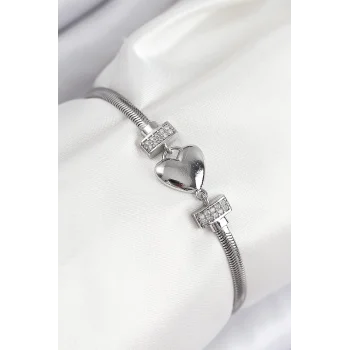 Pirinç Zirkon Taşlı Kalp Model Gümüş Renk Kadın Bileklik