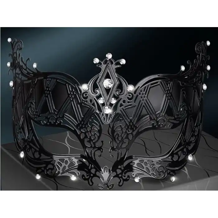 Kristal Gümüş Taşlı Siyah Lazer Kesim Metal Lüks Maske