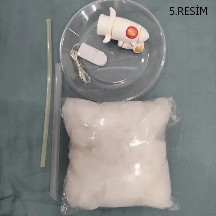 Kendin Yap Uçan Astronot Tasarımlı Gece Lambası