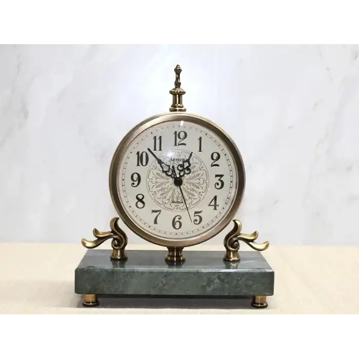 Mermer Tabanlı Masaüstü Saat