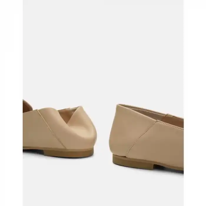 Miha Düz Deri Ithal Aksesuarlı Kadın Babet - Ten