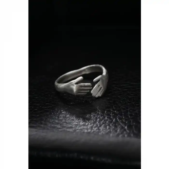 Karce Ayarlanabilir Sarılan Eller Model Erkek Yüzük