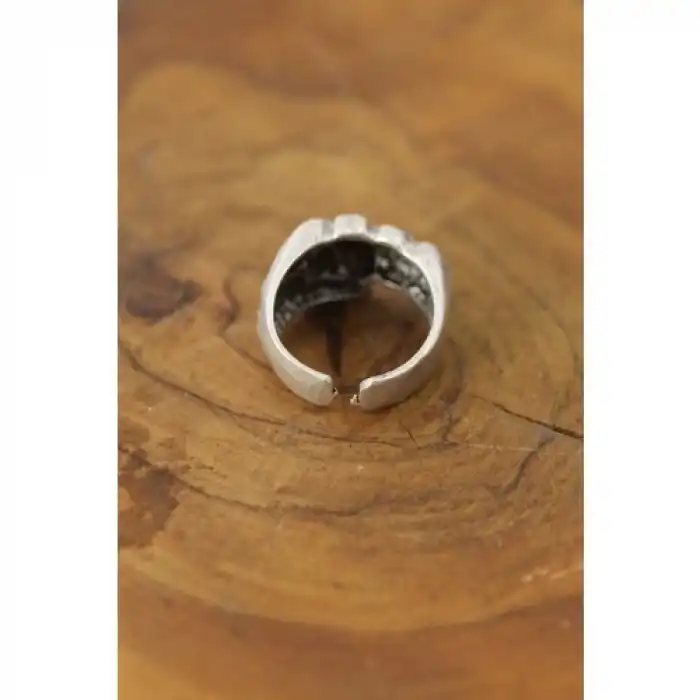 Karce Figürlü Yumruk Model Metal Ayarlanabilir Erkek Yüzük