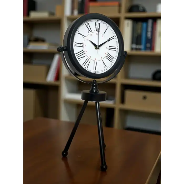 Zentime Siyah Zarif Üç Ayaklı Masa Saati