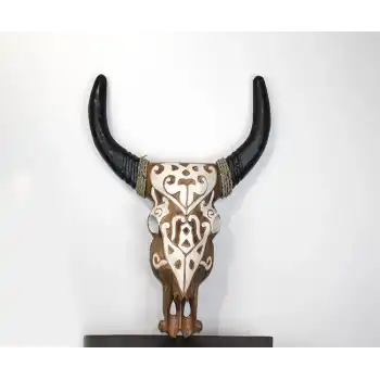 Duvara Asmalı Bufalo Kafası