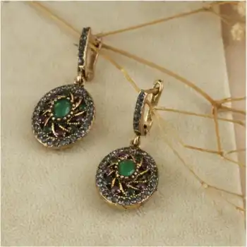 Rennway Oval Figürlü Taşlı Otantik Küpe Kategori: Bijuteri Küpe