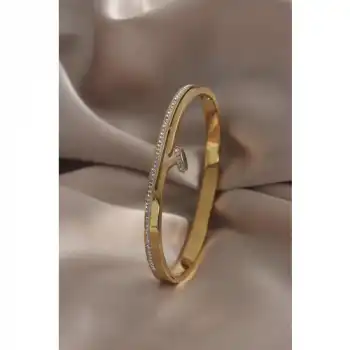 Colezium CLZ943  316L Çelik Gold Renk Çivi Model Zirkon Taşlı Kadın Kelepçe