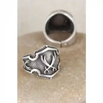 Karce Kılıç Figürlü Eskitme Gri Renk Erkek Ayarlamalı Yüzük