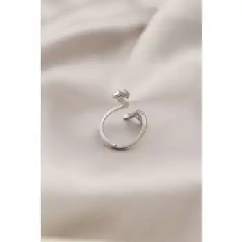 Colezium CLZ943  Gümüş Renk Metal Ok Tasarımlı Zirkon Taşlı Kadın Yüzük