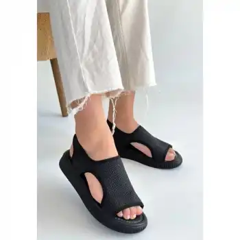 Wayi Siyah Hasır Cilt Sandalet